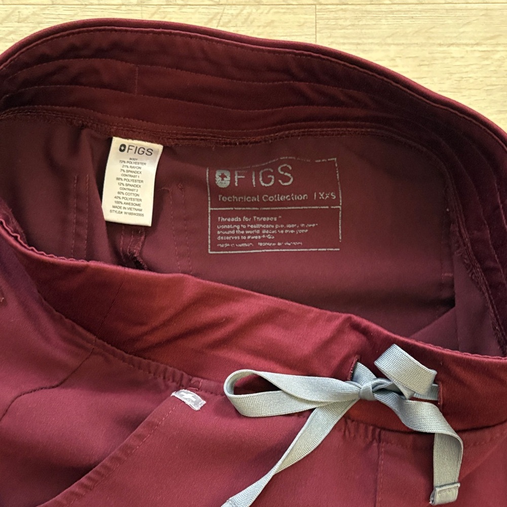 Figs Women’s Burgundy Jogger Scrub Pants - Picture 3 of 6